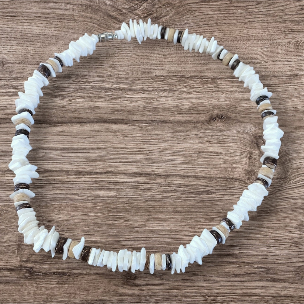 Elegant White and Brown Shell Necklace - Picture 1 of 5